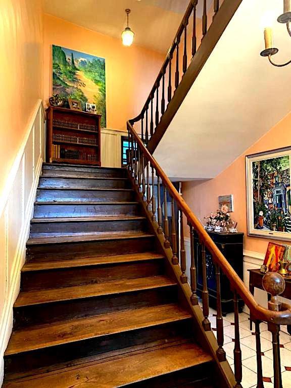 Отель La Grande Maison Шамбон-сюр-Вуэз Экстерьер фото